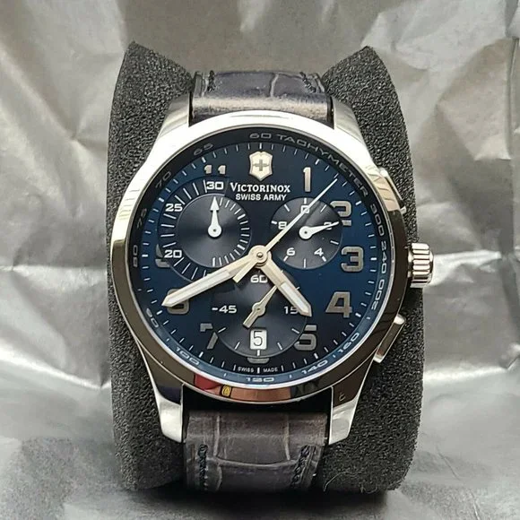 Victorinox Swiss Army Alliance Chronograph Watch 241298 $595 MSRP NEW in Box - Picture 2 of 12